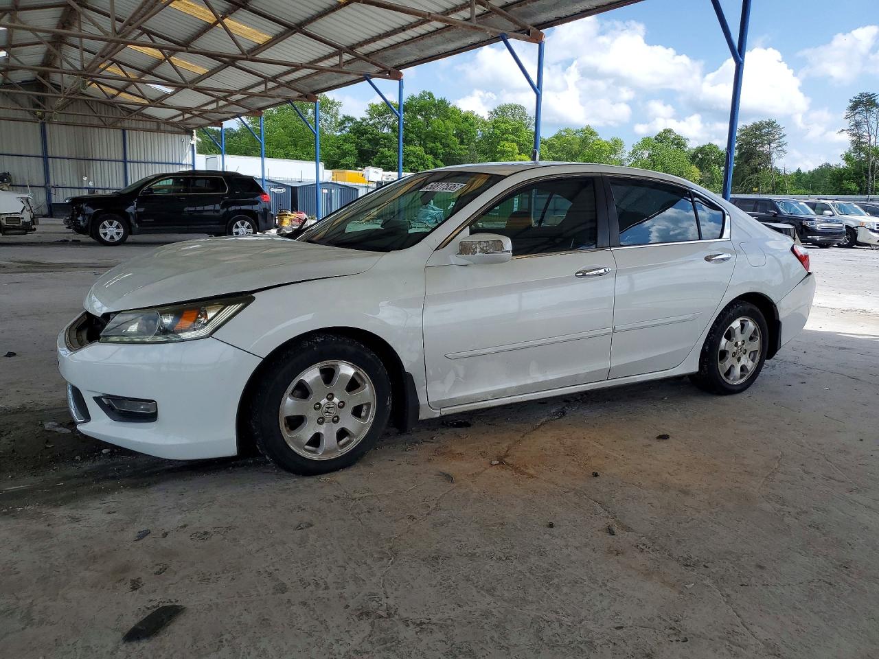 Salvage Honda Accord Image