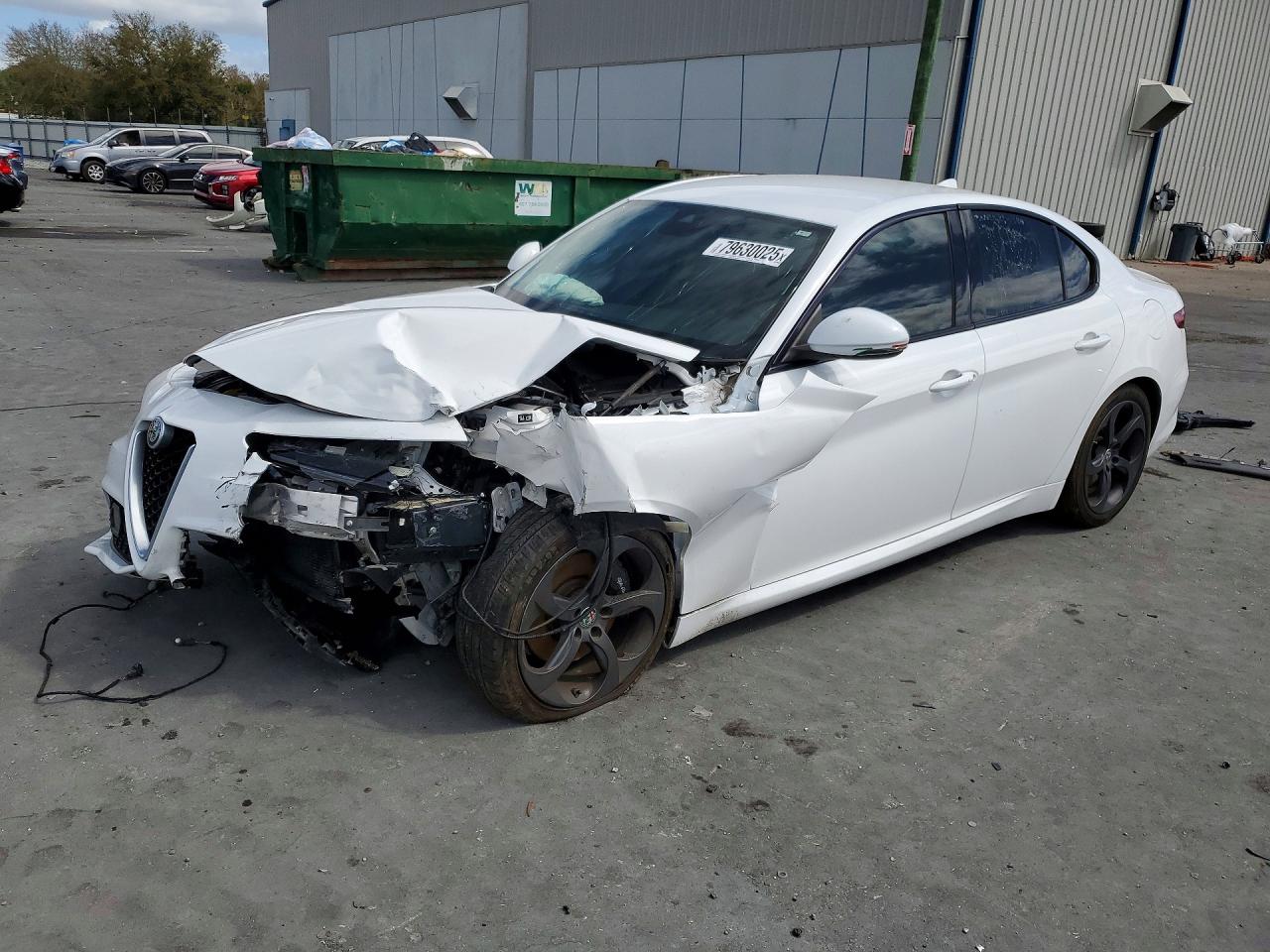 Salvage Alfa Romeo Giulia Image