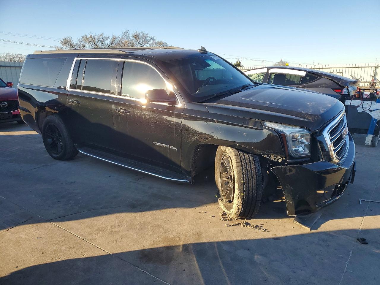 GMC Yukon C1500 Slt