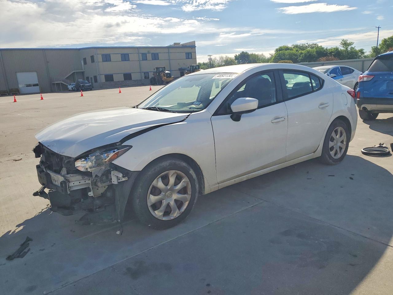 Salvage Mazda 3 Image