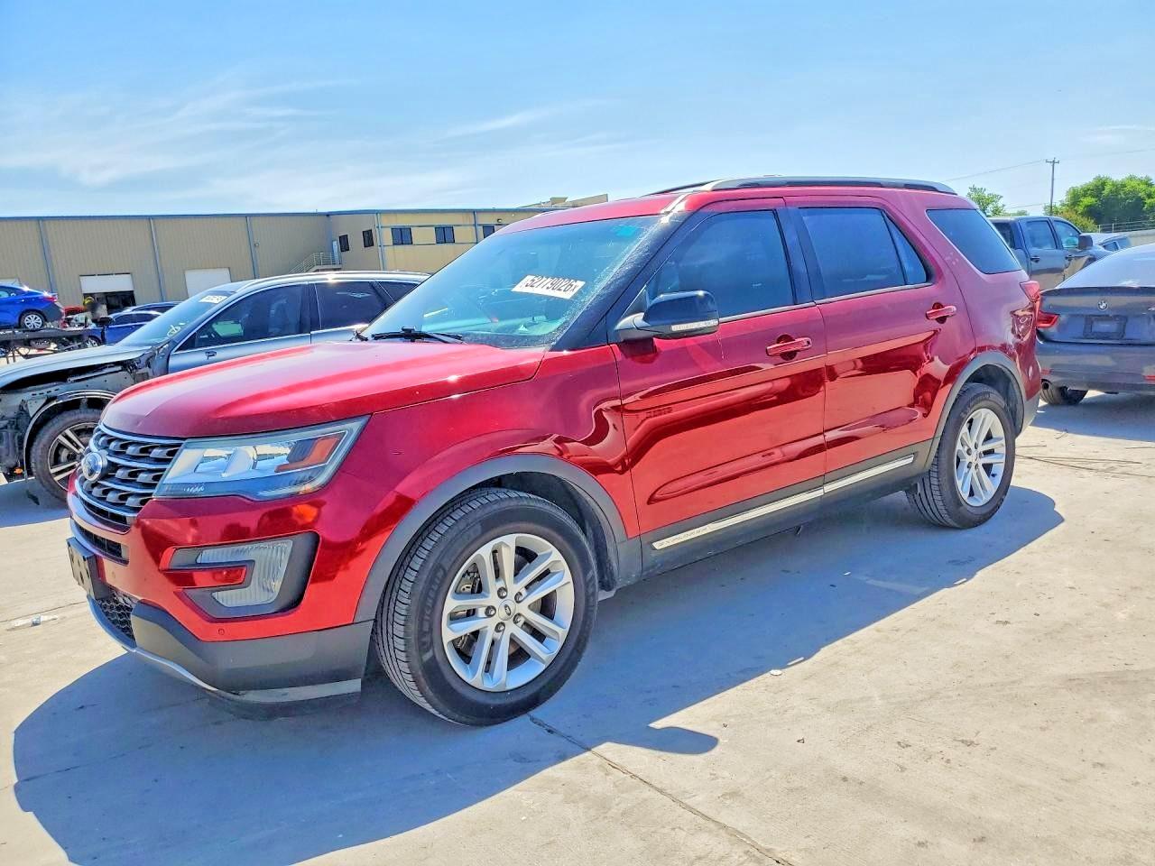 Salvage Ford Explorer Image