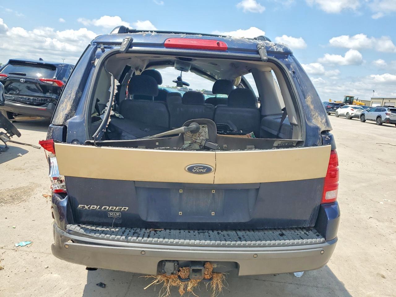 Ford Explorer Xlt