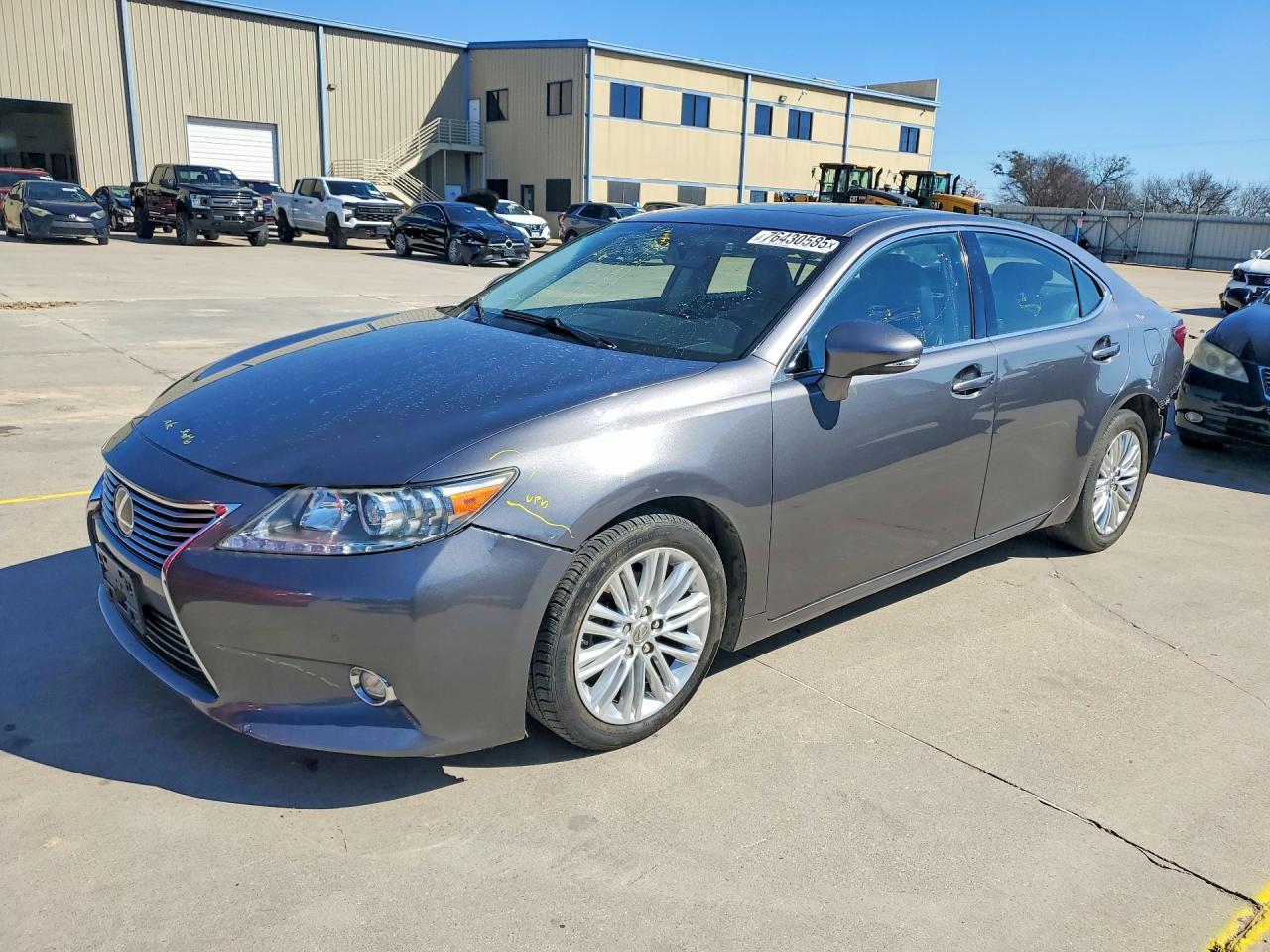 Salvage Lexus Es Image