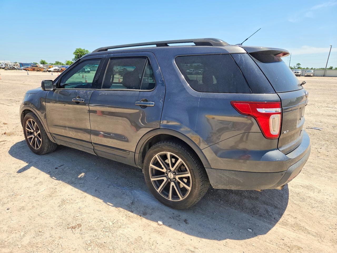 Ford Explorer Xlt