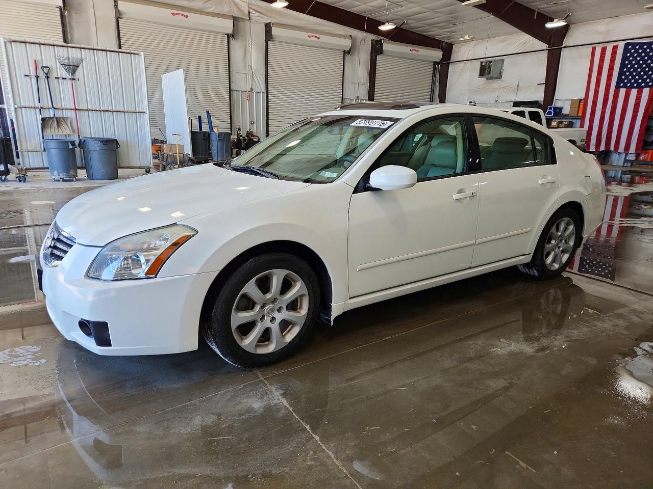 Salvage Nissan Maxima Image