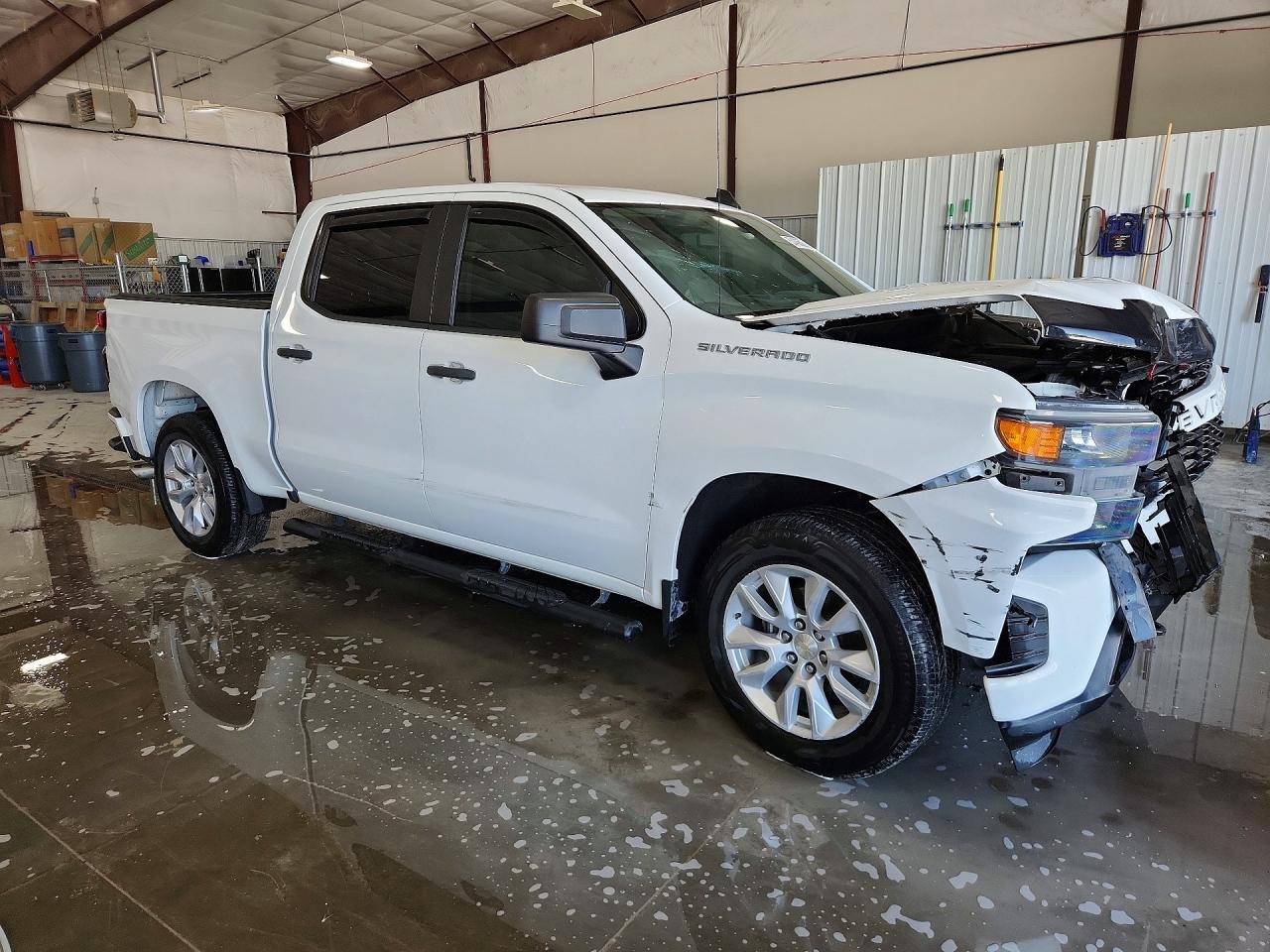 Chevrolet Silverado C1500 Custom