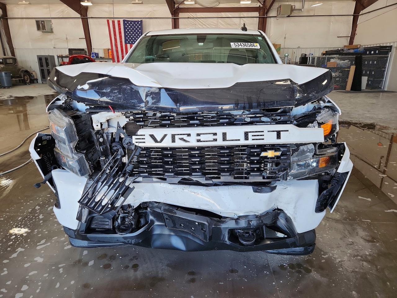 Chevrolet Silverado C1500 Custom