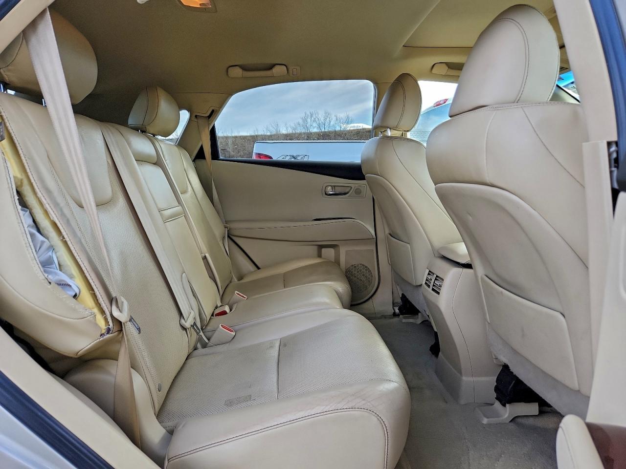 Lexus RX Base