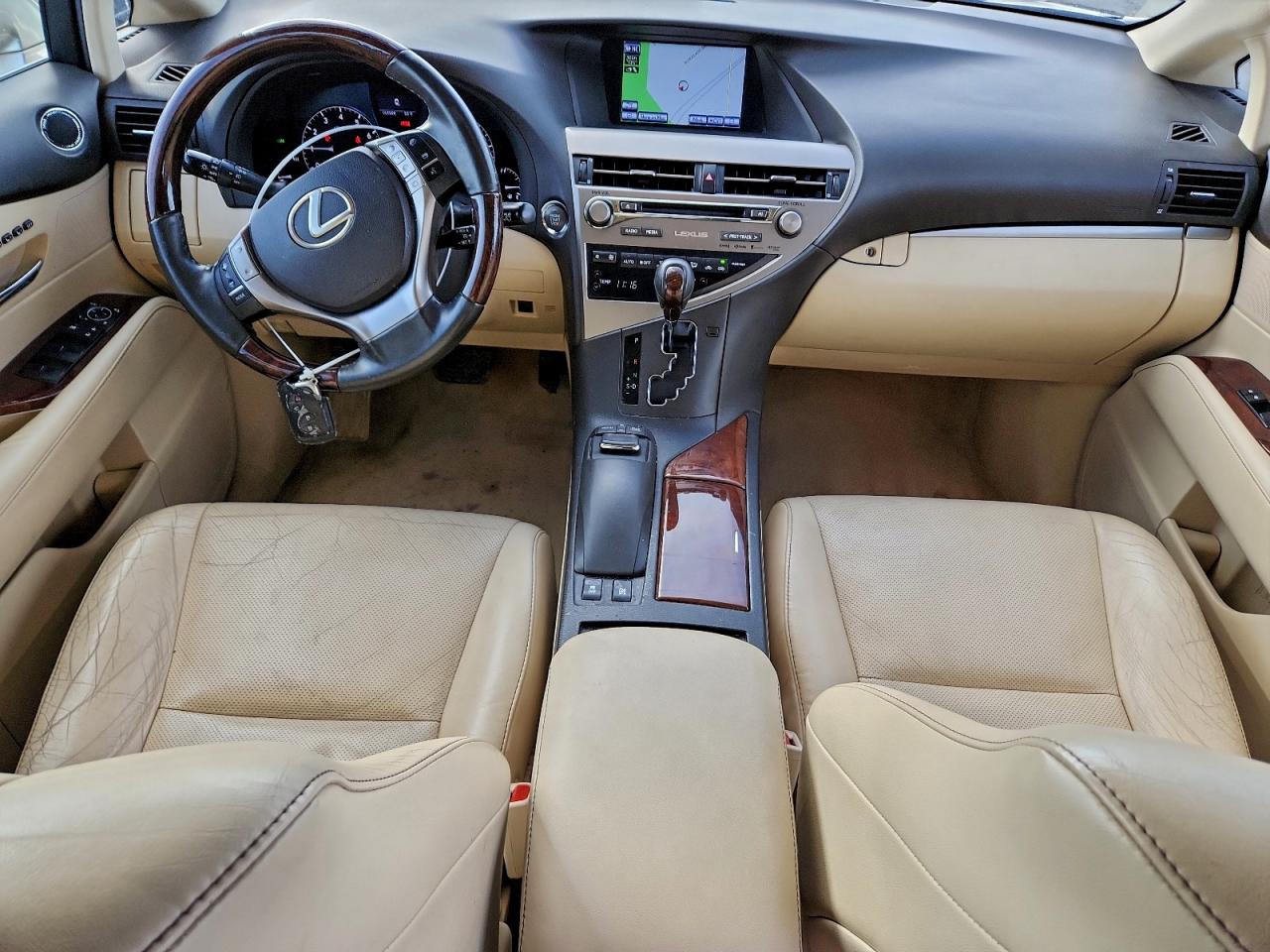 Lexus RX Base