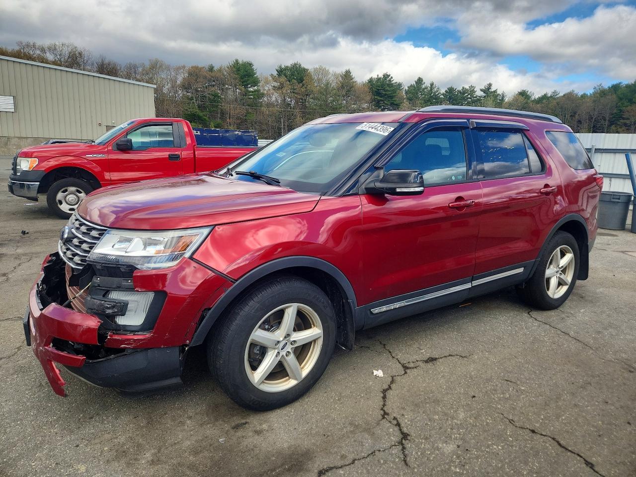 Salvage Ford Explorer Image
