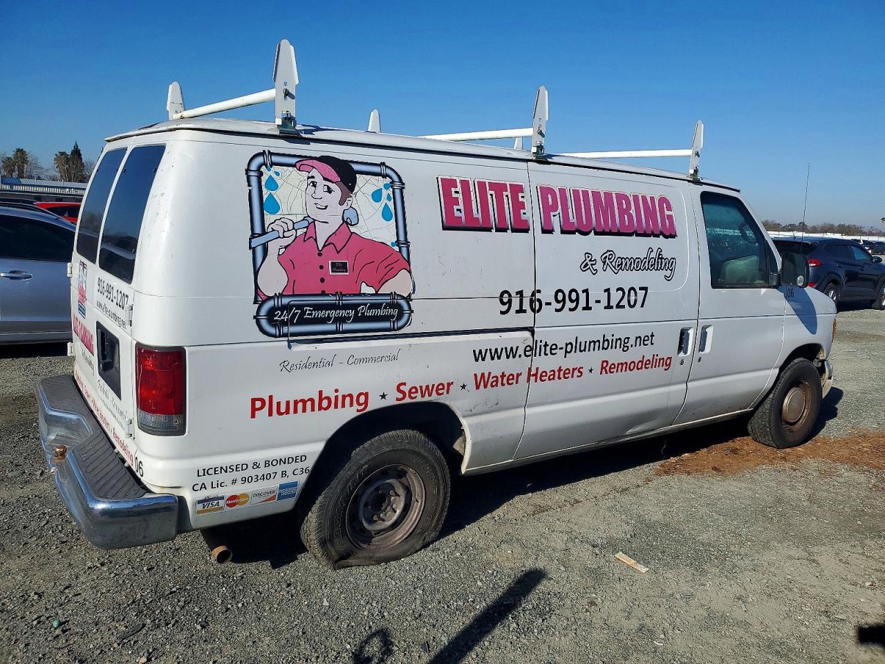 Ford Econoline E150 Van