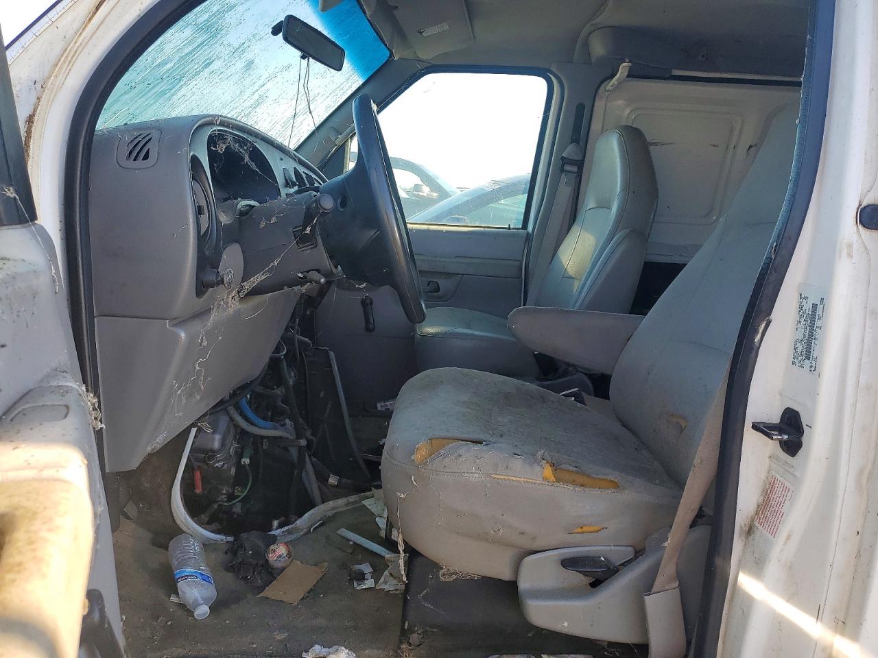 Ford Econoline E150 Van