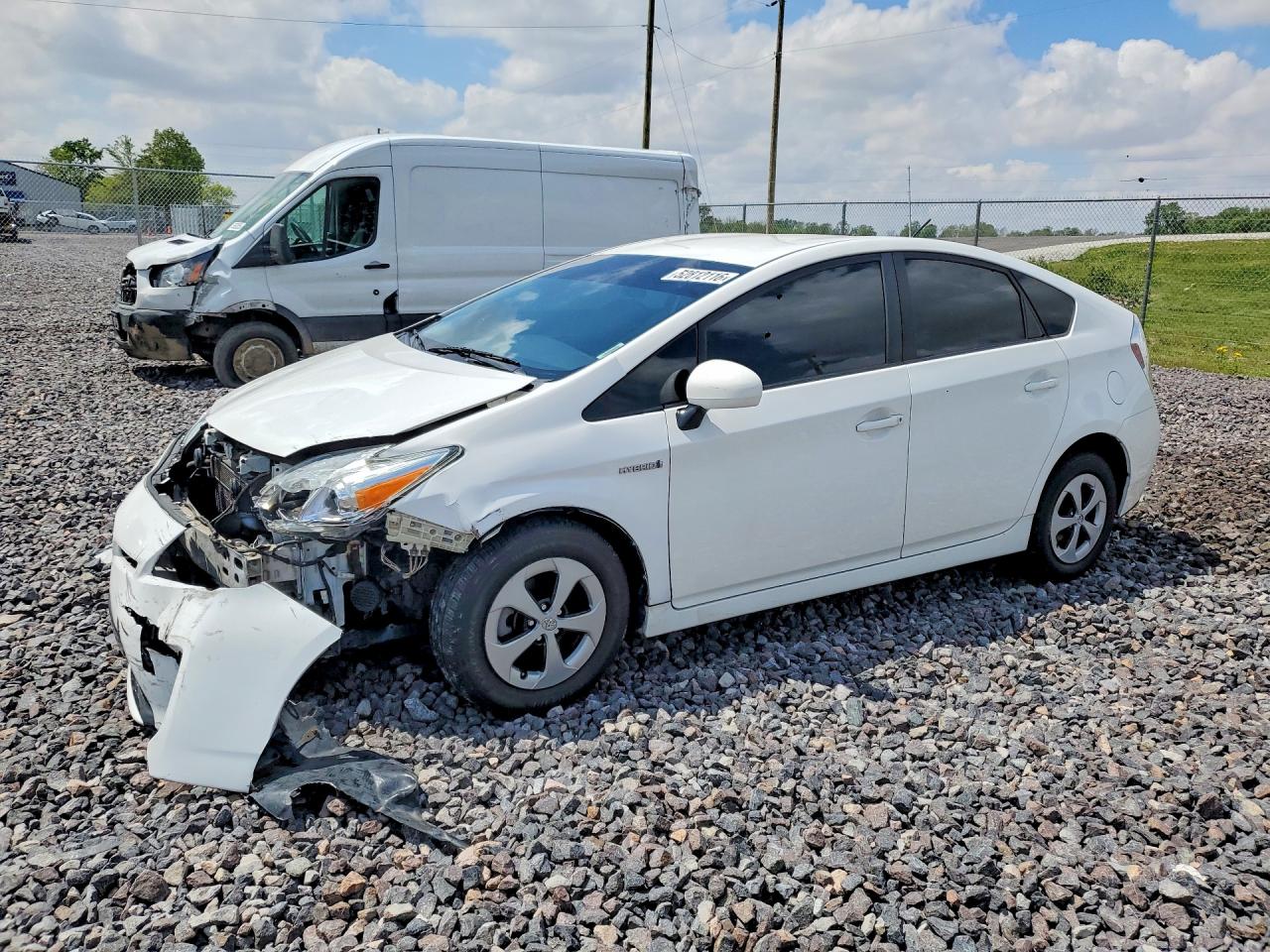 Salvage Toyota Prius Image