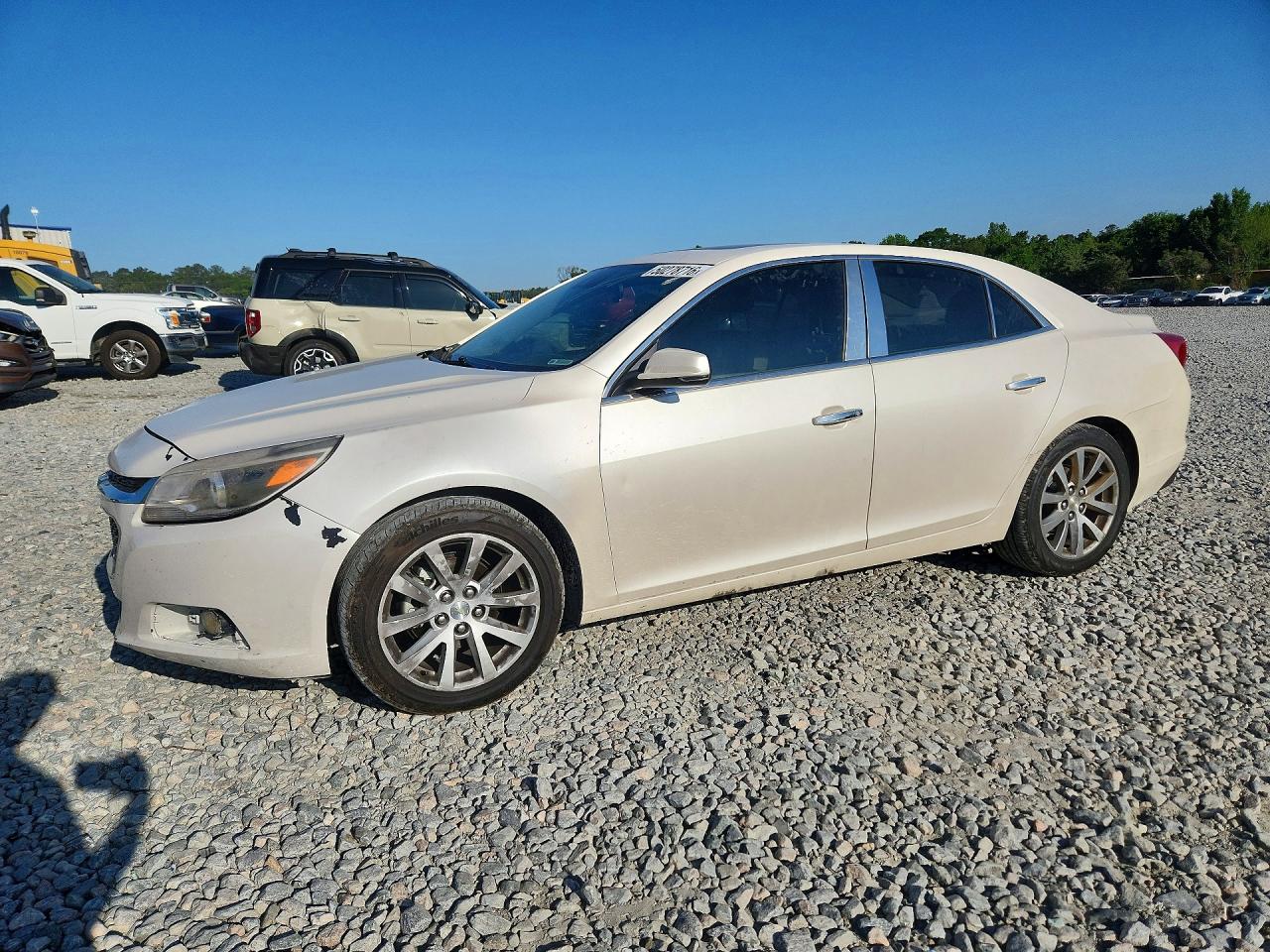 Salvage Chevrolet Malibu Image