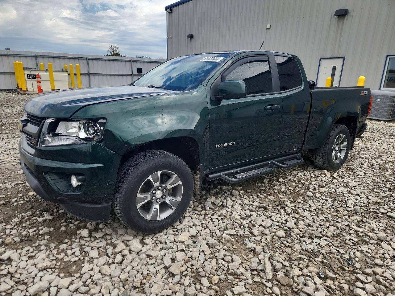 Salvage Chevrolet Colorado Image