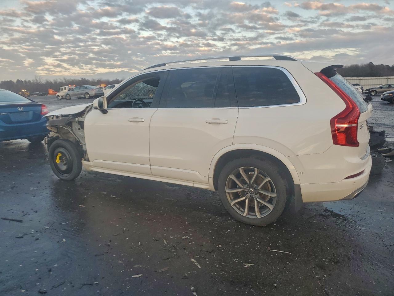 Volvo XC90 T6 Momentum