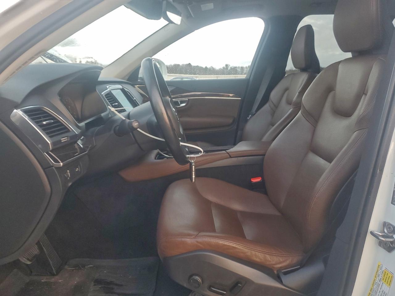 Volvo XC90 T6 Momentum