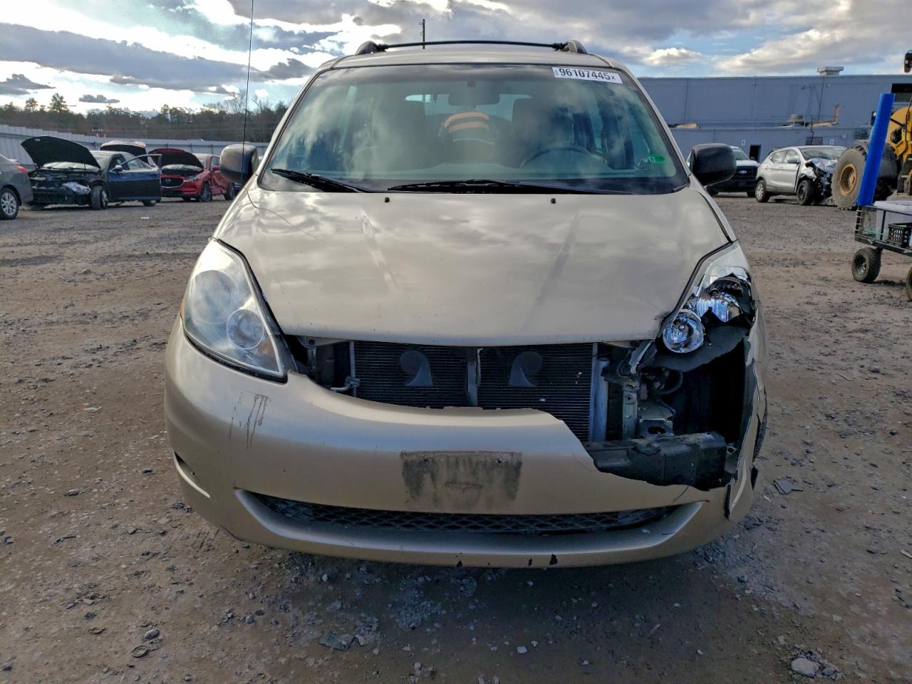 Toyota Sienna Ce
