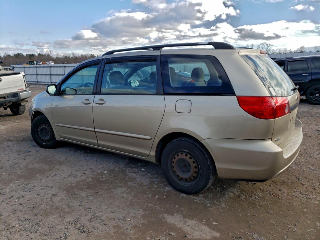 Toyota Sienna Ce