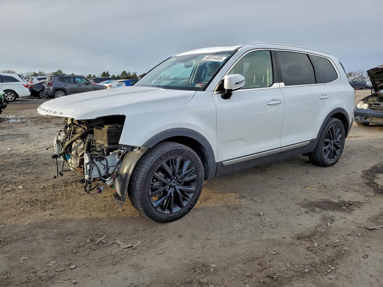 Salvage Kia Telluride Image