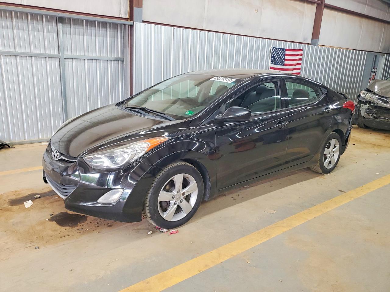 Salvage Hyundai ELANTRA Image