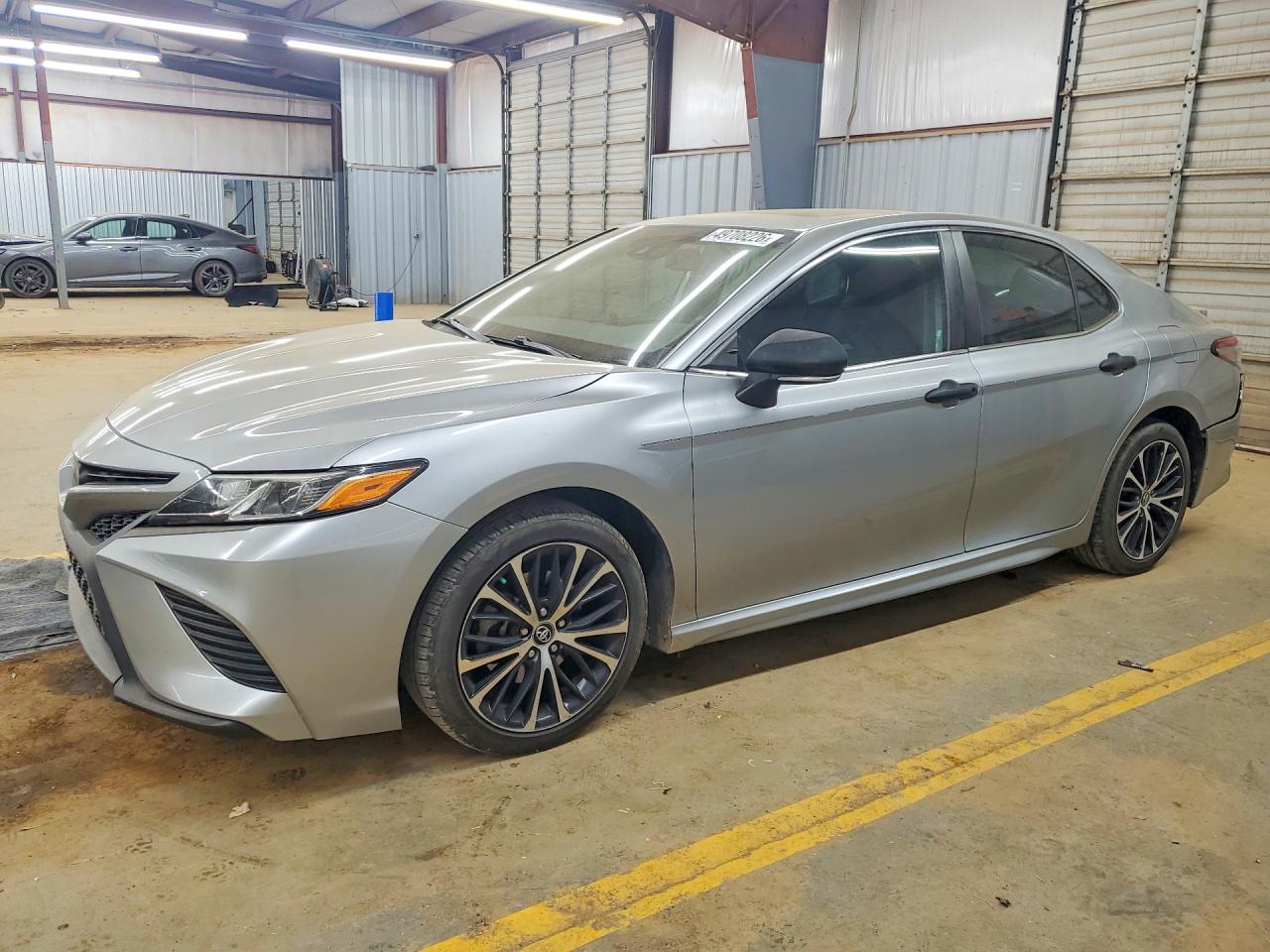 Salvage Toyota Camry Image