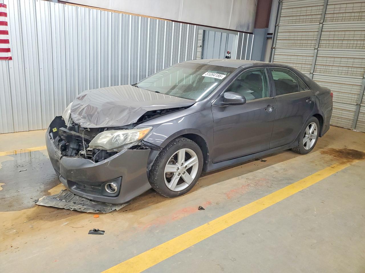 Salvage Toyota Camry Image