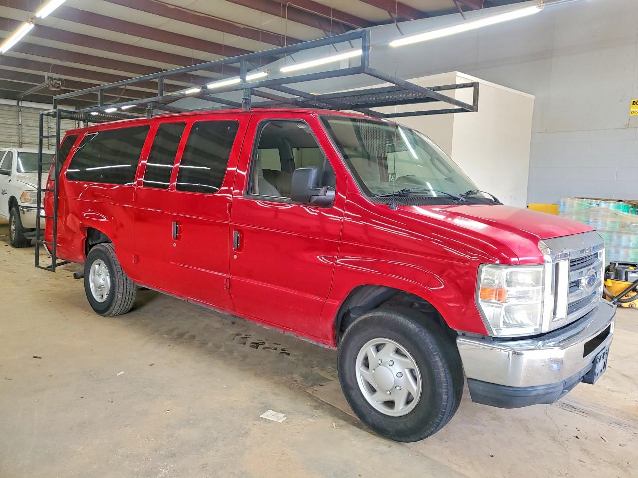 Ford Econoline E350 Super Duty Wagon