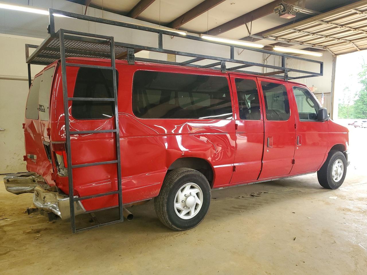 Ford Econoline E350 Super Duty Wagon