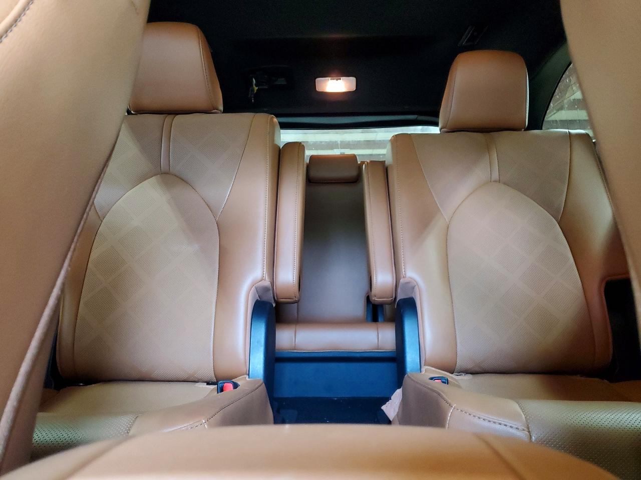 Toyota Highlander Hybrid Platinum