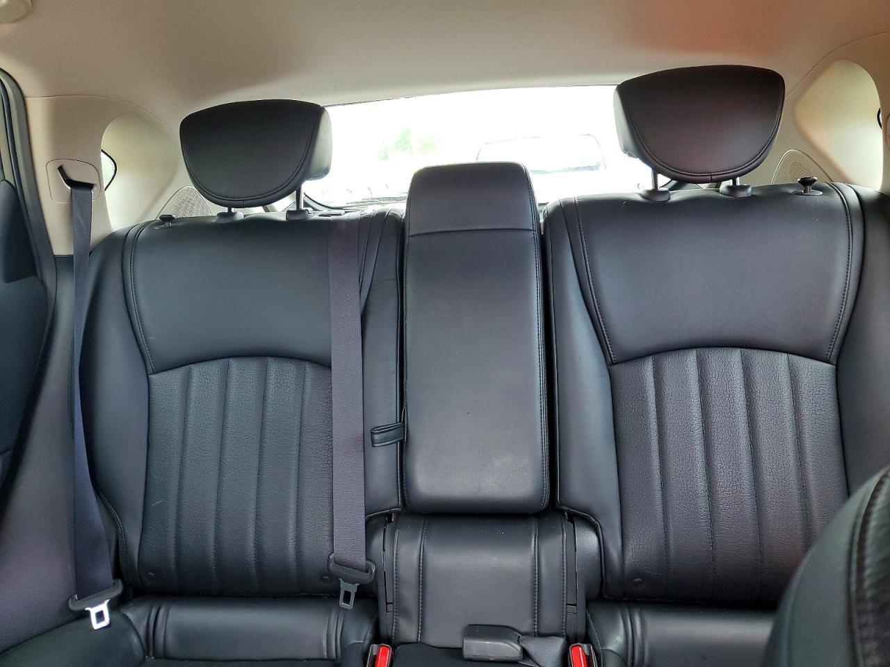 INFINITI Qx Base