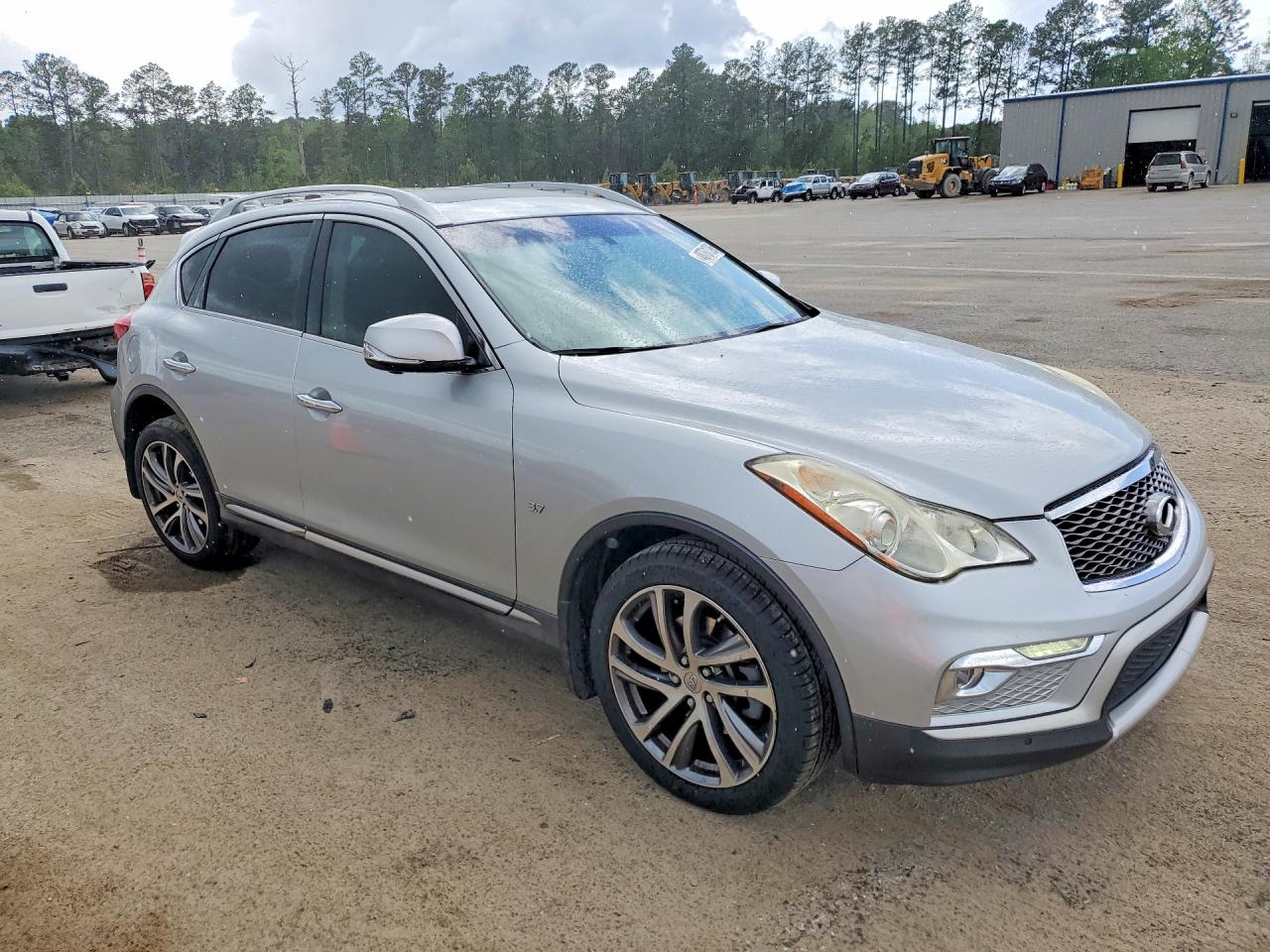 INFINITI Qx Base