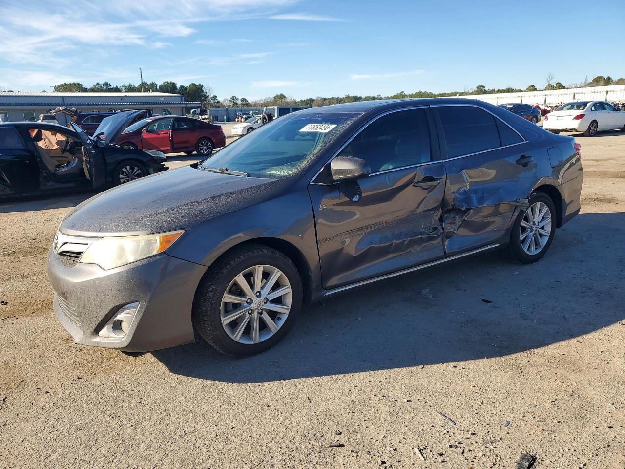 Salvage Toyota Camry Image