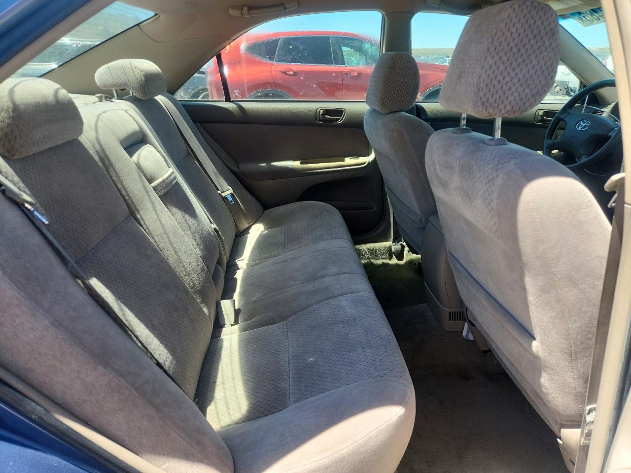 Toyota Camry Le V6