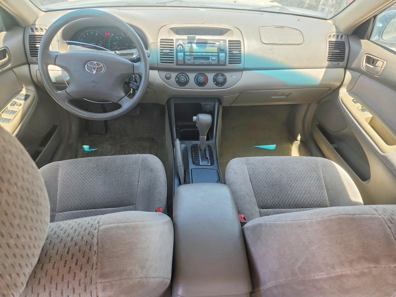 Toyota Camry Le V6