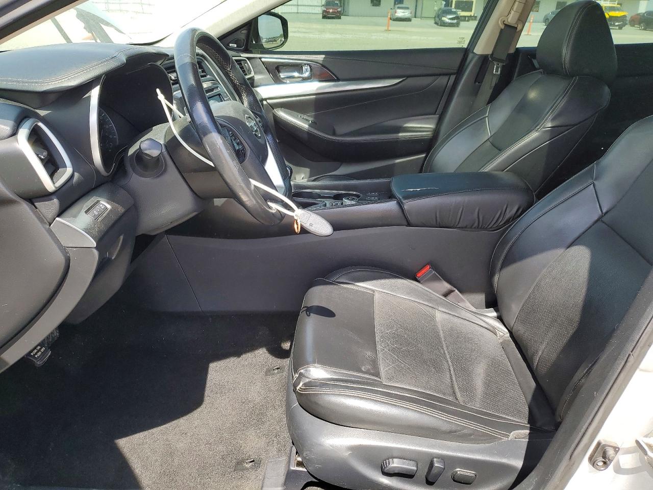 Nissan Maxima