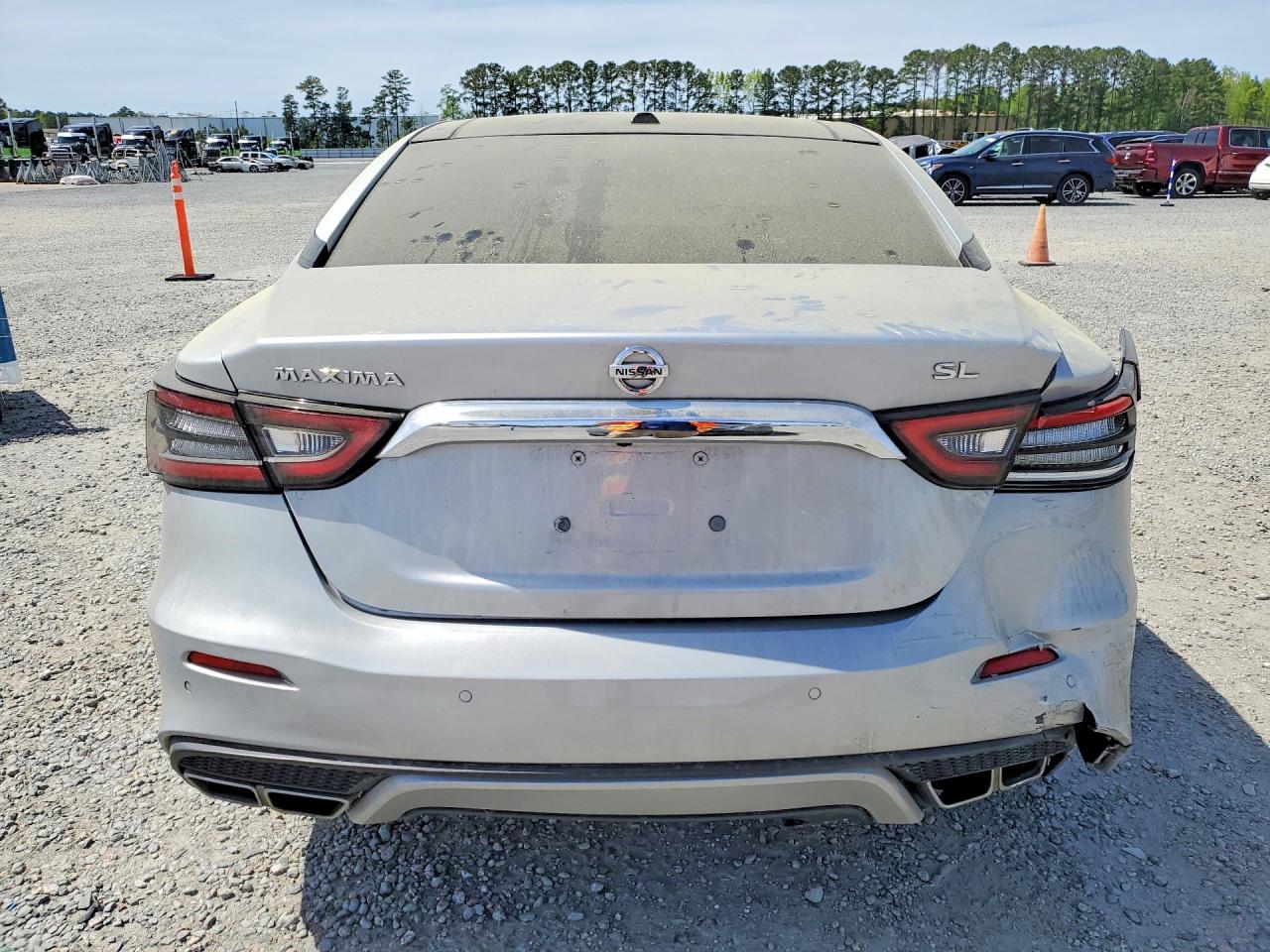Nissan Maxima