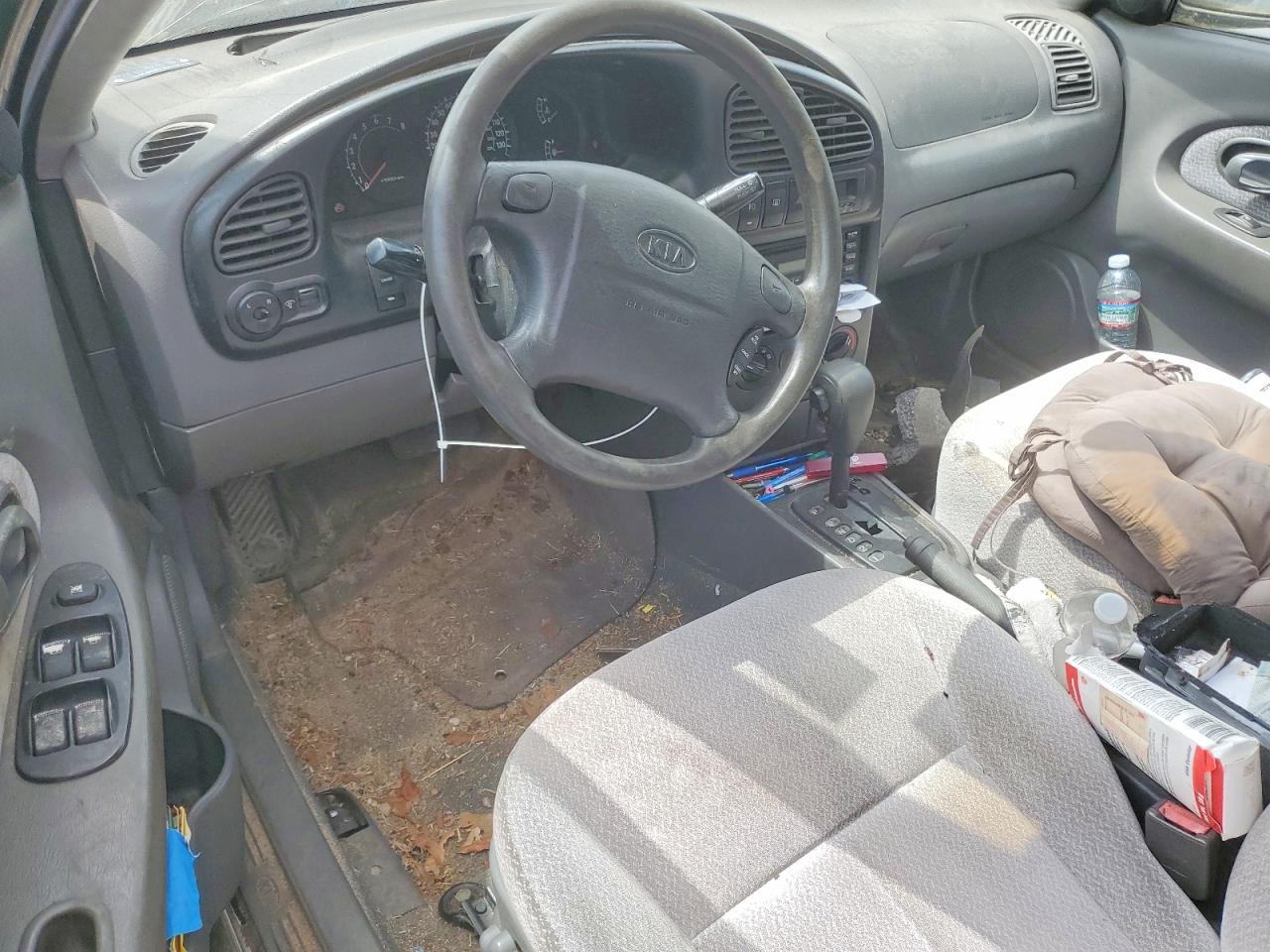 Kia Spectra Base