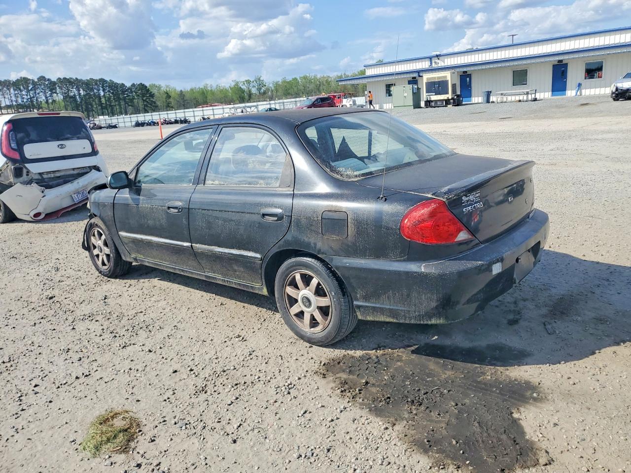 Kia Spectra Base