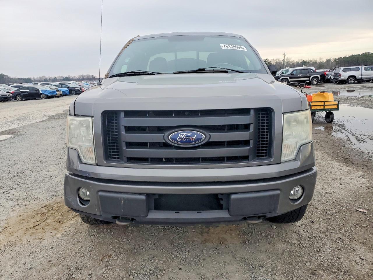 Ford F-150 Super Cab