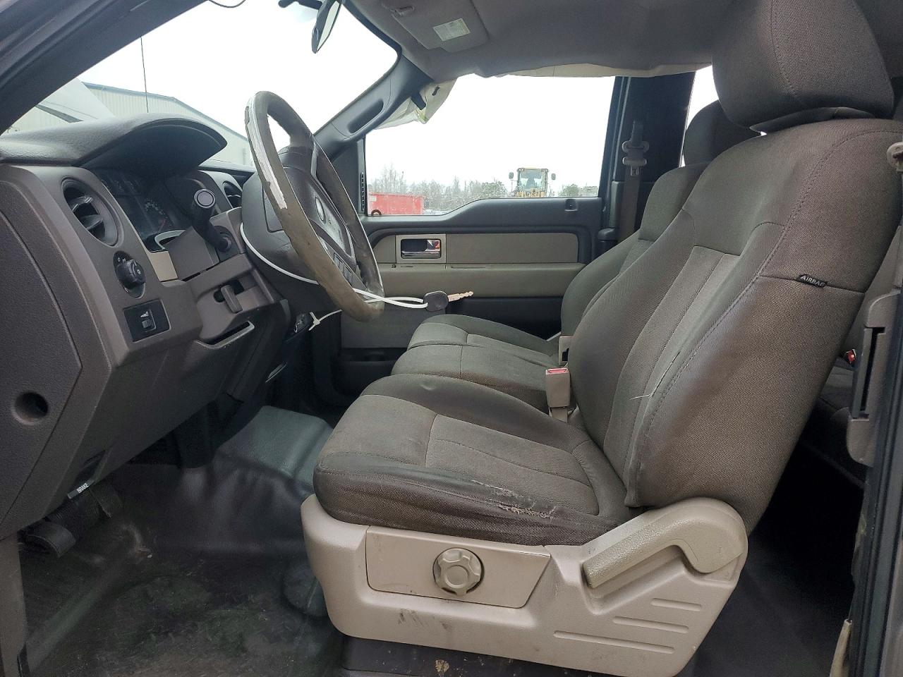 Ford F-150 Super Cab
