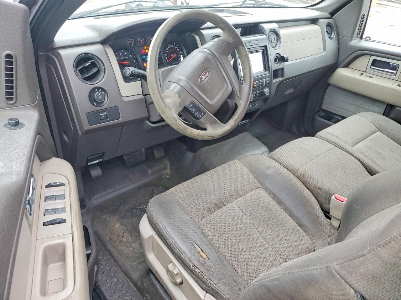 Ford F-150 Super Cab