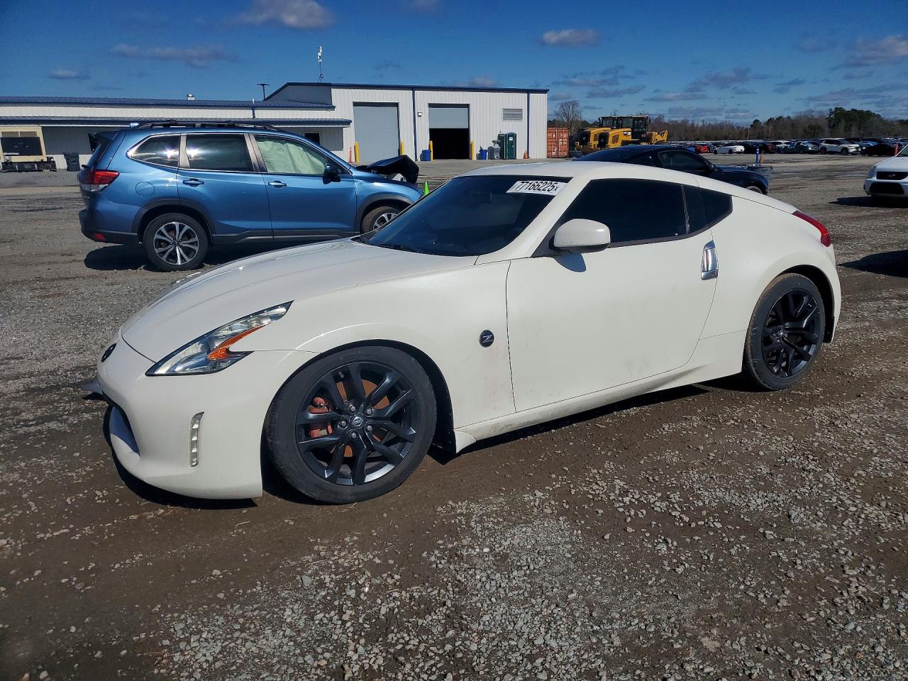 Salvage Nissan 370Z Image