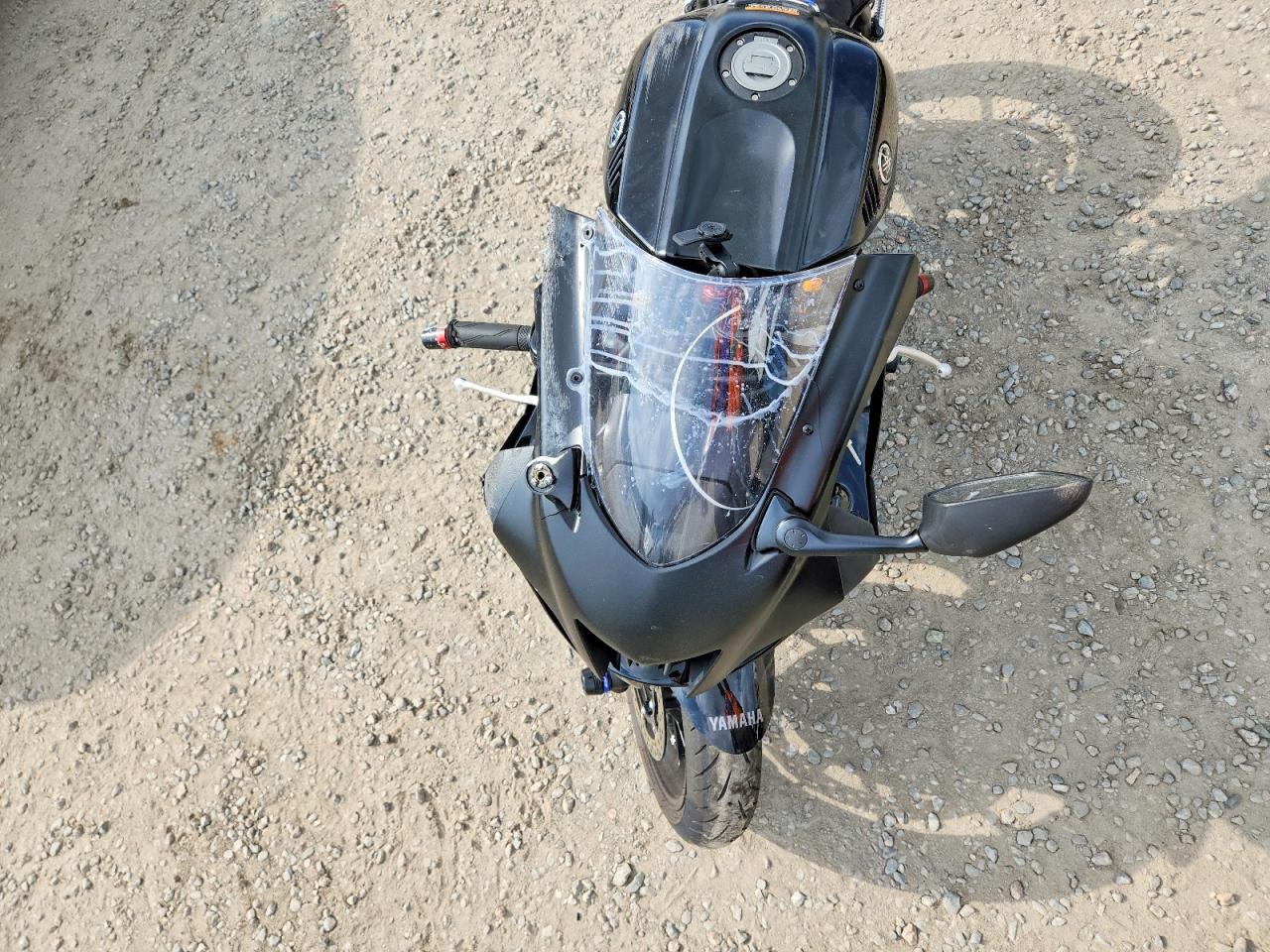 Yamaha Yzfr7