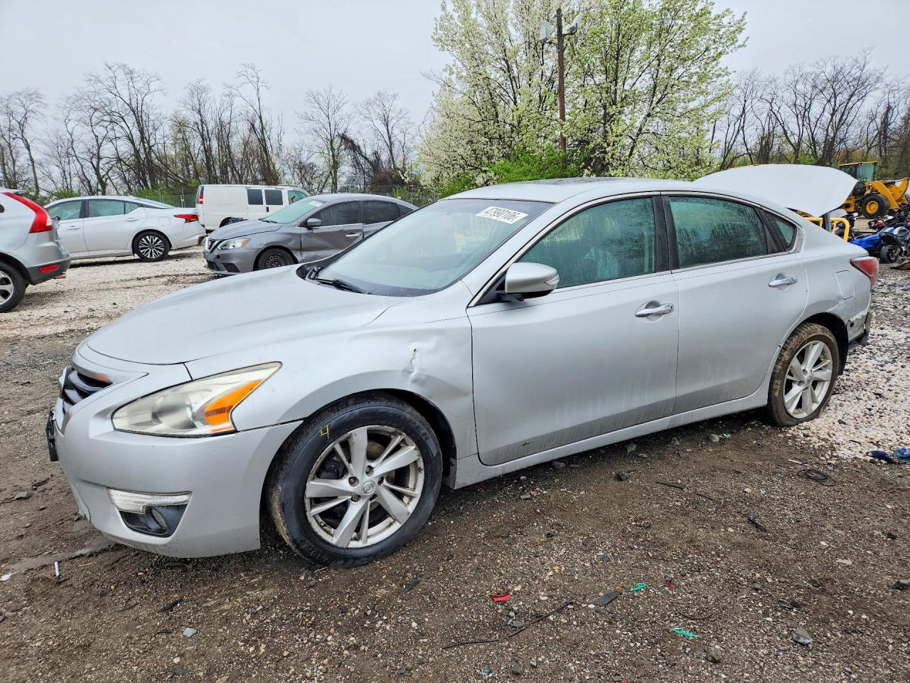 Salvage Nissan Altima Image