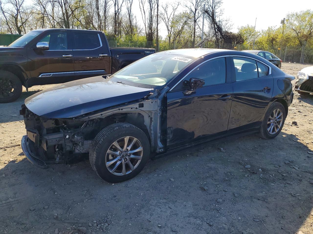 Salvage Mazda 3 Image
