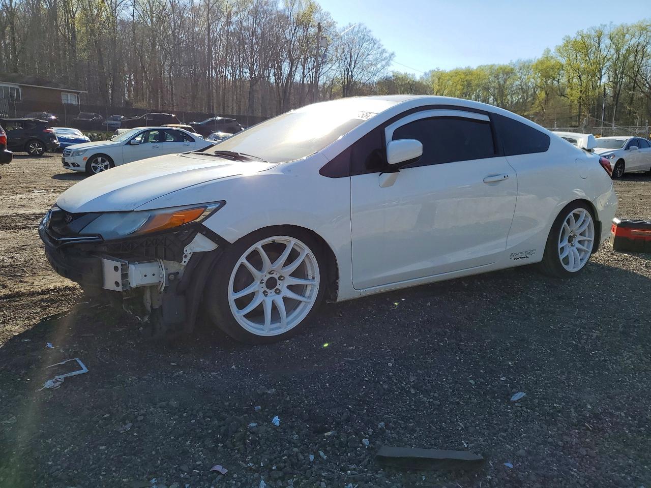 Salvage Honda Civic Image