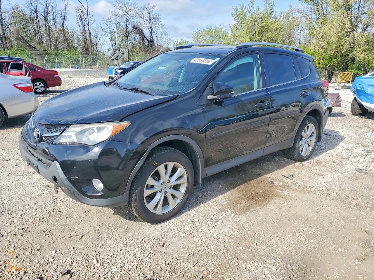 Salvage Toyota RAV4 Image