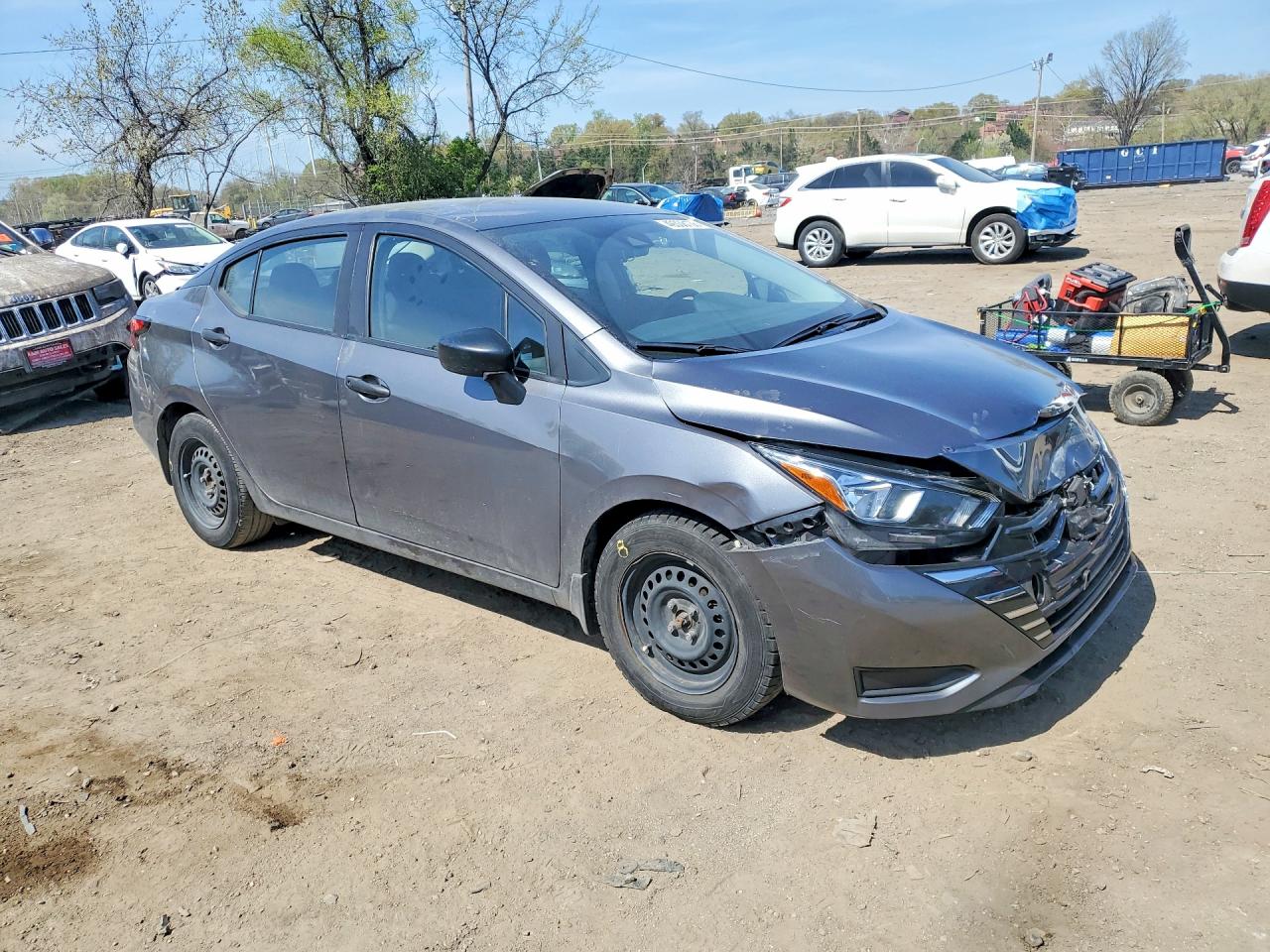 Nissan Versa S