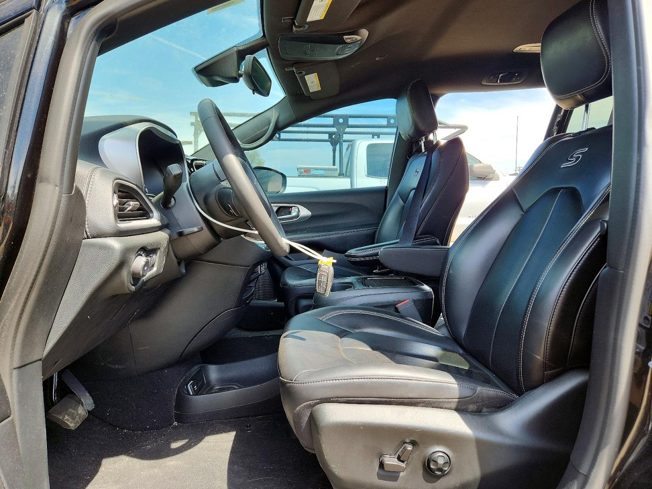 Chrysler Pacifica Touring L